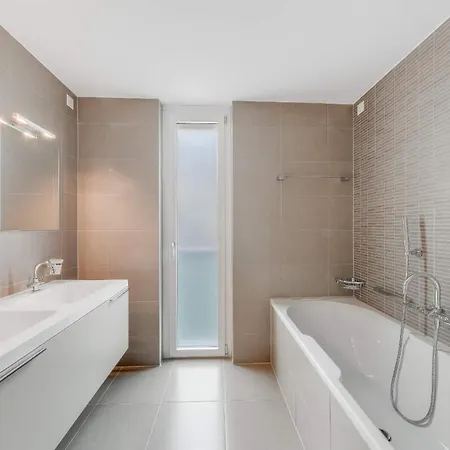 Luxury 4-bedroom At Le National By Guestlee Daire