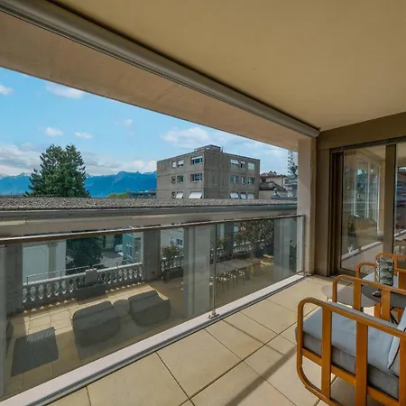 Daire Luxury 4-bedroom At Le National By Guestlee Montrö